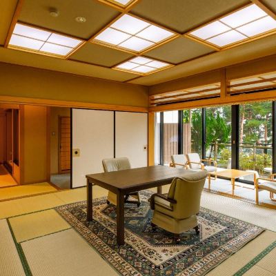 新館 和洋折衷風呂付, ガーデンビュー 金沢・辰口温泉 まつさき クーポン