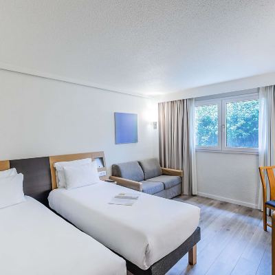Standard Room With Pool View, With Two Single Beds And One Sofa Bed Novotel Setubal Promo Code