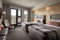 Peaks Hotel and Suites