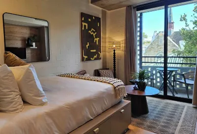 ONE46 on M - Fluent Serviced Apartments Các khách sạn ở 