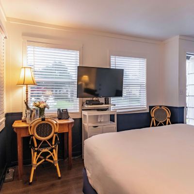 Mcbee Cottage - Cozy Queen (Dog and Child Friendly) Cannon Beach Hotel Collection Promo Code