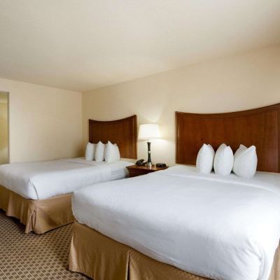 2 Queen Beds Suite Non-Smoking Quality Suites Promo Code