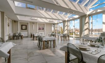 Hotel&SPA Dwór Droblin - Housity
