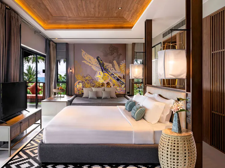 Deluxe Suite with 1 king size bed and 1 lounge bed