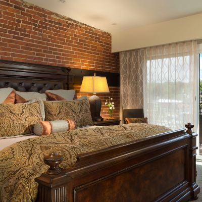Deluxe Suite 16 Bay View Promo Code