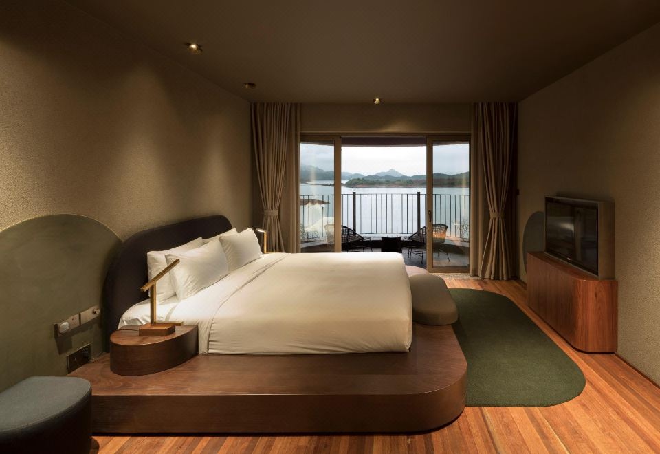 豪華湖景雙臥家庭套房