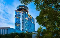 DoubleTree by Hilton Surabaya Hoteles en 