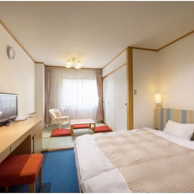 Japanese/Western-Style Room (1 King Bed, Baby Friendly) ホテル グリーン プラザ軽井沢 クーポン