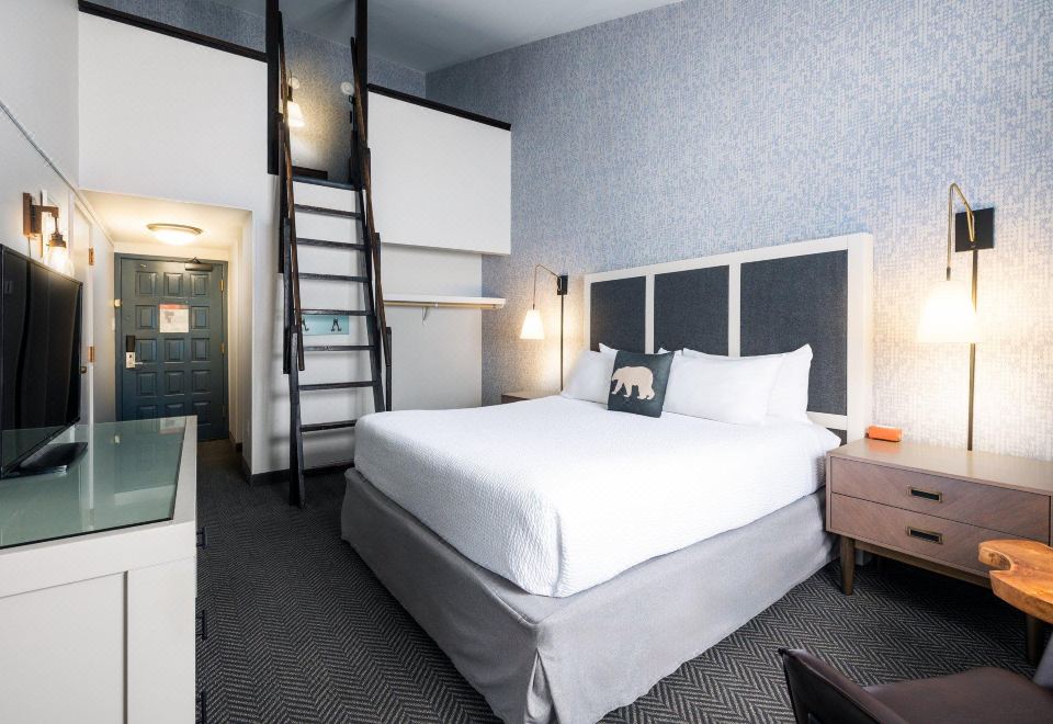 Slopeside Highlander阁楼|大床+两张单人床