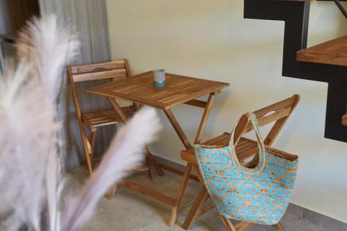 带露台的小型套房