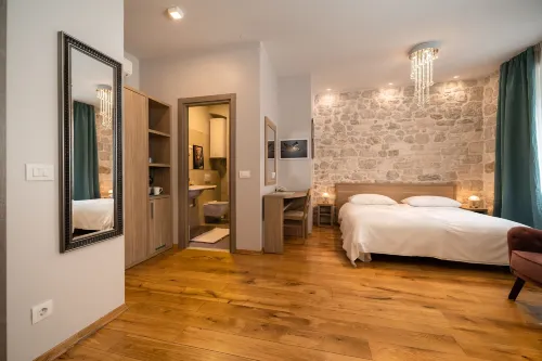 Tifani Luxury Rooms