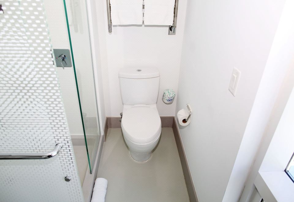 Yotel New York Times SquarePremium Queen Room