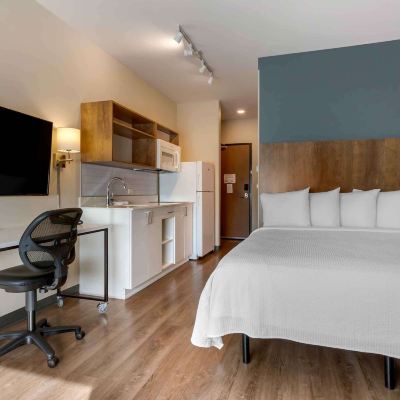 Deluxe King Studio with Sofa Bed-Non-Smoking Extended Stay America Premier Suites Phoenix Chandler Downto Promo Code