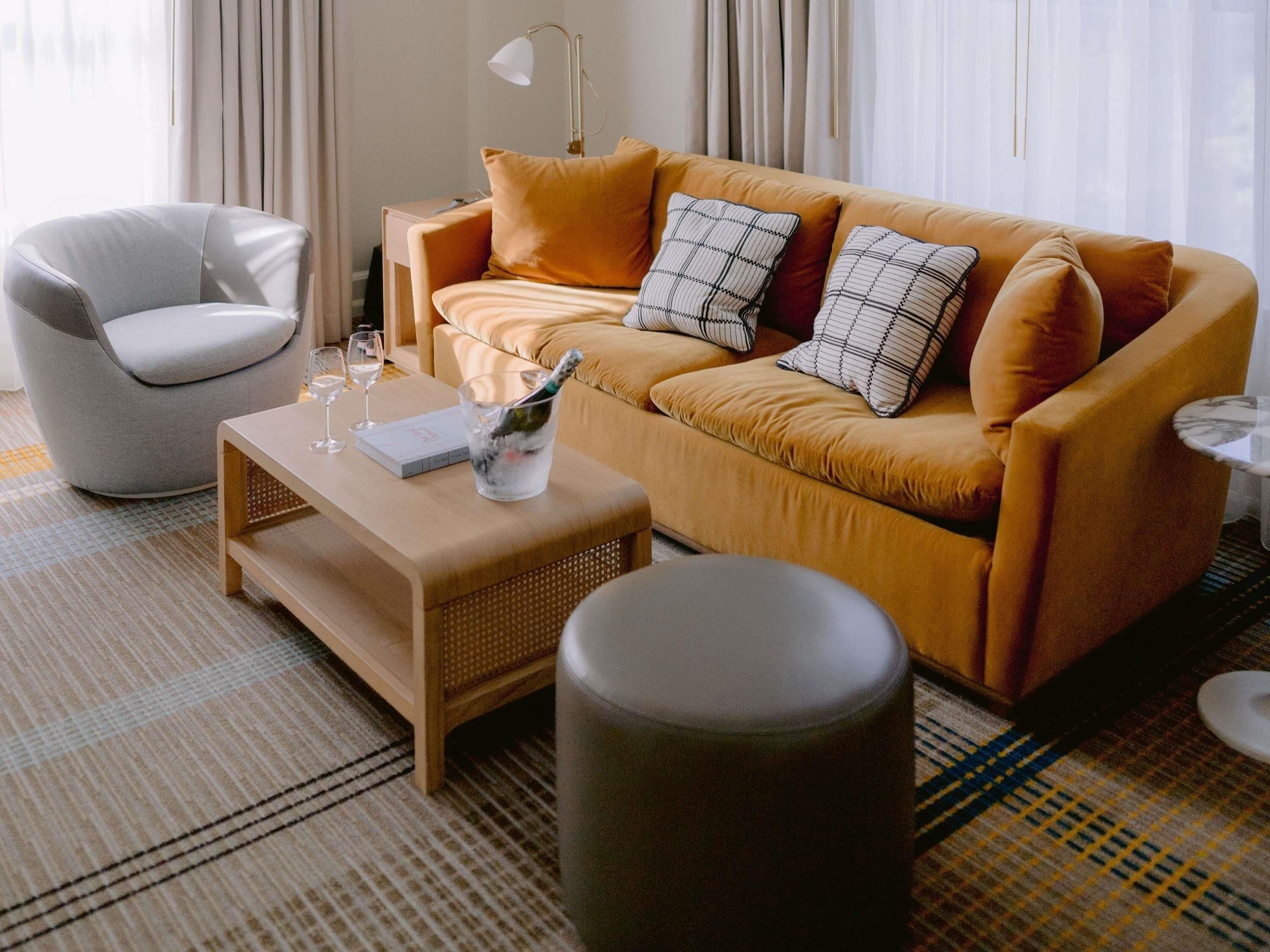 精致特大床套房