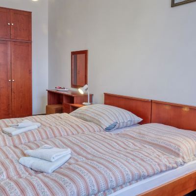 Classic Quadruple Room, 2 Queen Beds, Non Smoking Hotel Alf Promo Code