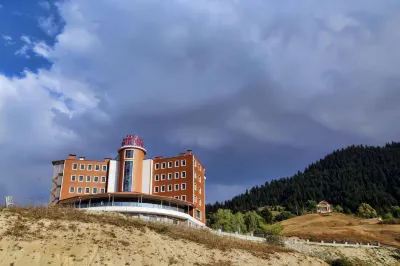 Black Forest Hotel Hotele w: 