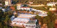 Skyhill Boutique Hotel Отели в г. 