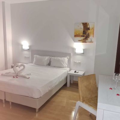 Double Room Hotel Trafalgar Promo Code