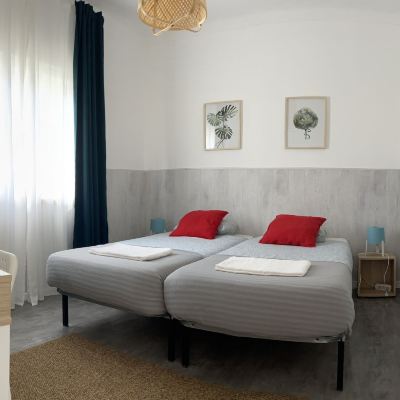 Basic Twin Room with Shared Bathroom Surfer's Den Ericeira Promo Code