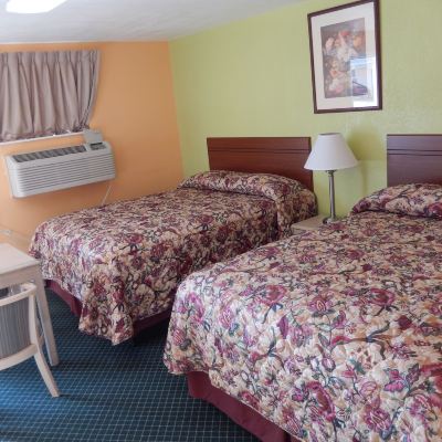 Room With 2 Queen Beds, Smoking Townsman Motel Promo Code