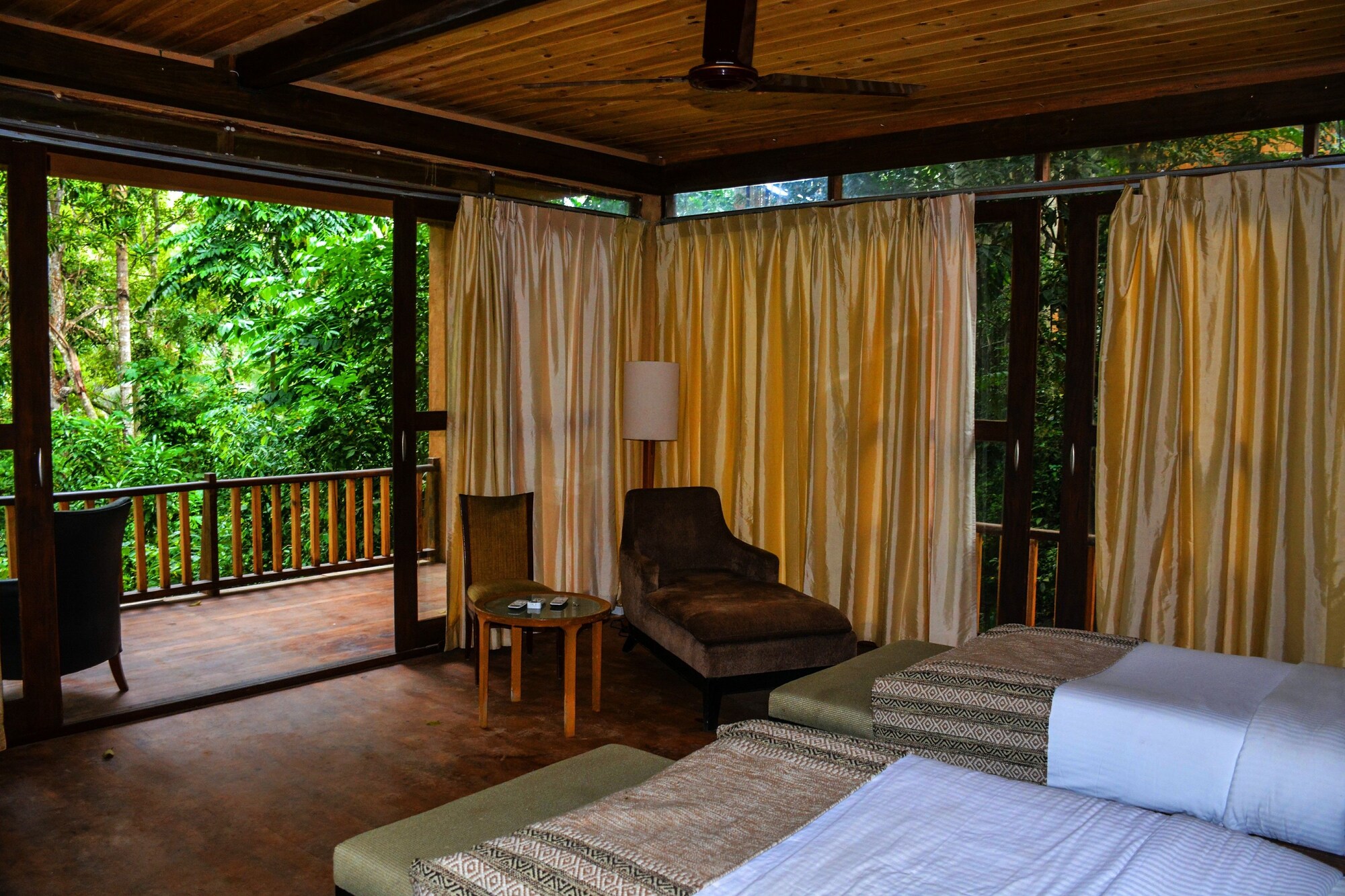 高级双床小木屋