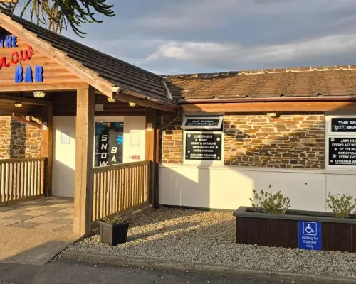 5Berth -Family Friendly -ParkingSpot -Heated Pool Gym Laundrette Cafe & Clubhouse Bar Hotels in Par