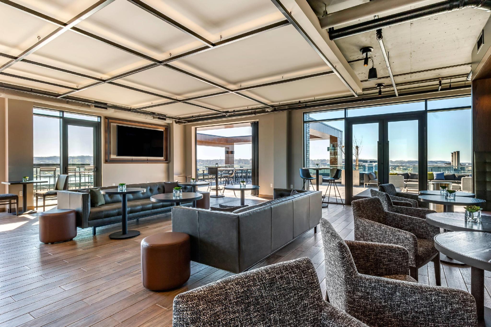 豪华特大床房（禁烟）