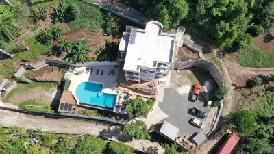 Yellow Sands Luxury Villas Unit 1 Hotel di 