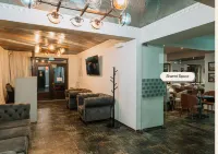Suru Hotel & Restaurant