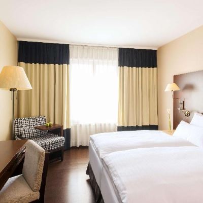 Superior Double or Twin Room with Extra Bed (2 Adults + 1 Child)