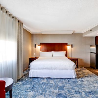 特大床房（帶小廚房） 福朋喜來登多倫多密西沙加酒店優惠