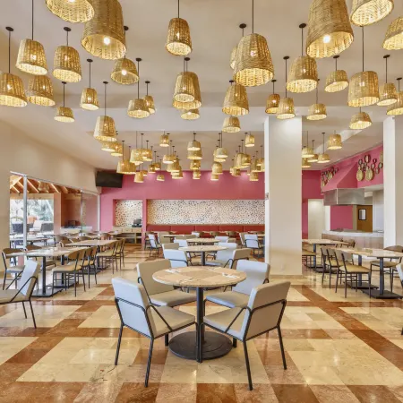 Fiesta Inn Cuernavaca Отели в г. Куэрнавака