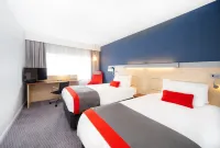 Holiday Inn Express FOLKESTONE - CHANNEL TUNNEL by IHG Отели в г. 