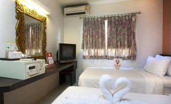 Charoendee Boutique Hostel