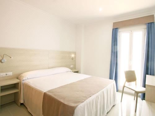 两卧室公寓 - 带露台