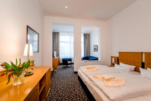 带阳台的单间公寓海景侧