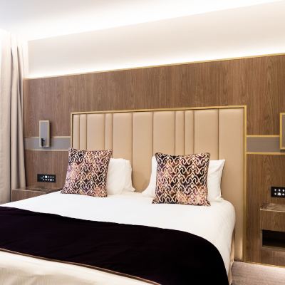 高級房 1張大床 禁煙 梅里特肯辛頓酒店優惠