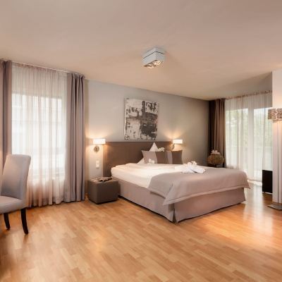 Deluxe Room Art Hotel Superior Promo Code