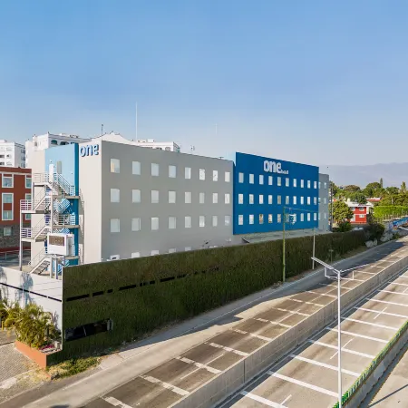 One Cuernavaca Отели в г. Куэрнавака