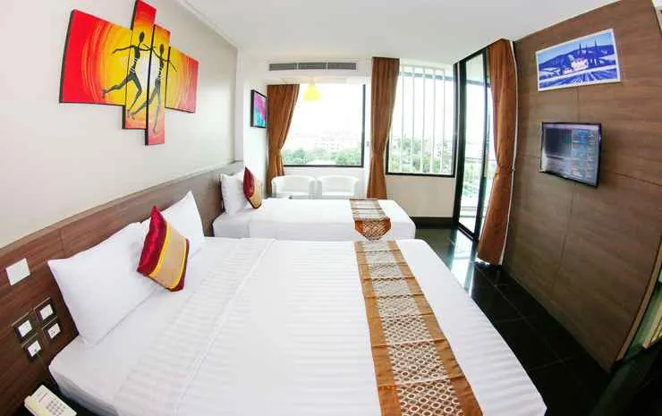 ห้องดีลักซ์สำหรับสามท่าน