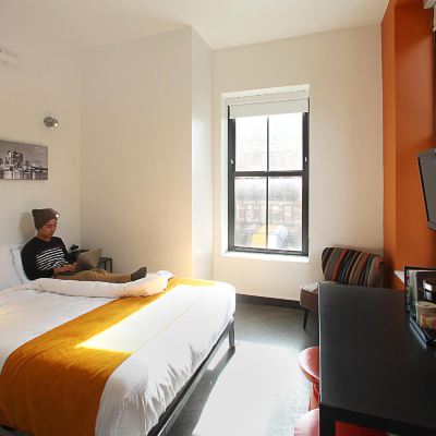 Queen Room HI Boston Promo Code