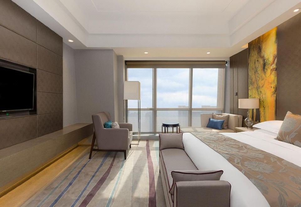 皇冠高级城景大床房