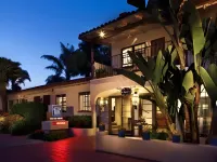 Casa Del Mar Inn