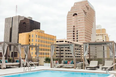 InterContinental Hotels SAN ANTONIO RIVERWALK by IHG Hôtels à : 