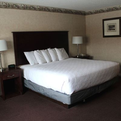 Premium King Room-Non-Smoking Shiretown Inn & Suites Promo Code
