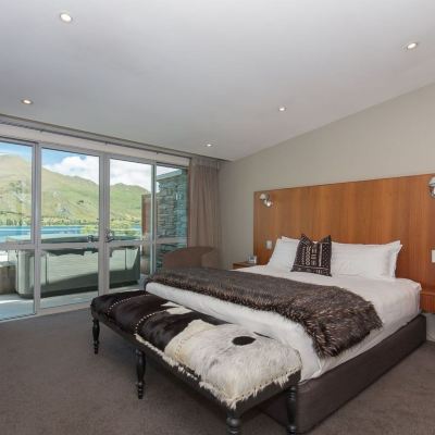 Penthouse Apartment Lakeside Apartments Promo Code