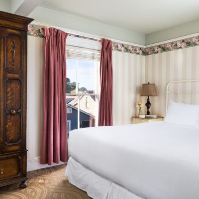 Cottage, 1 King Bed With Sofa Bed Centrella Inn Promo Code