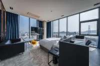 HARBOR BRIDGE HOTEL