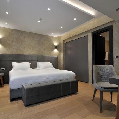 Deluxe Triple Room Athenaeum Grand Hotel Promo Code