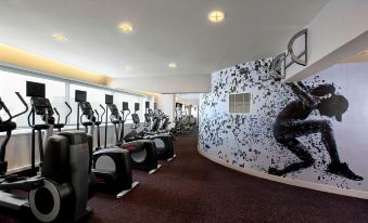 The gym at Hotel Indigo, a residential property in Davao City, offers membership to its residents at Sheraton Grand Taipei Hotel